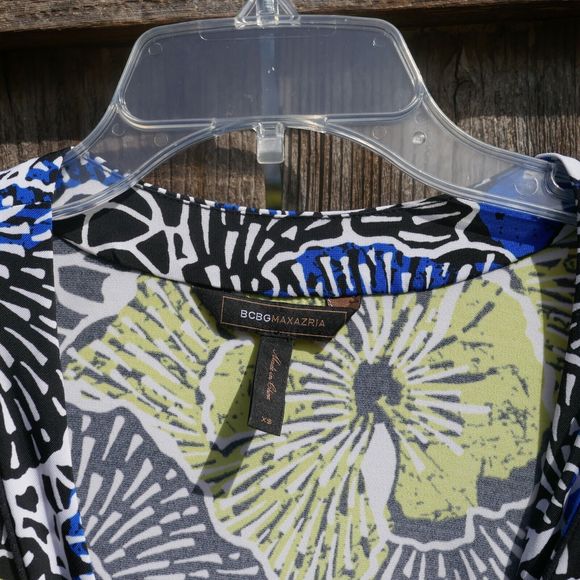 BCBGMaxAzria Wrap Dress 3/4 Sleeve Tropical Floral XS Yellow Blue Black White - Picture 5 of 9